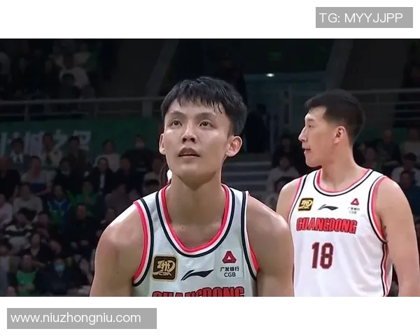 广东队成功签约顶级锋线球员助力杜锋打造强大阵容 广东队成功签约顶级锋线球员助力杜锋打造强大阵容